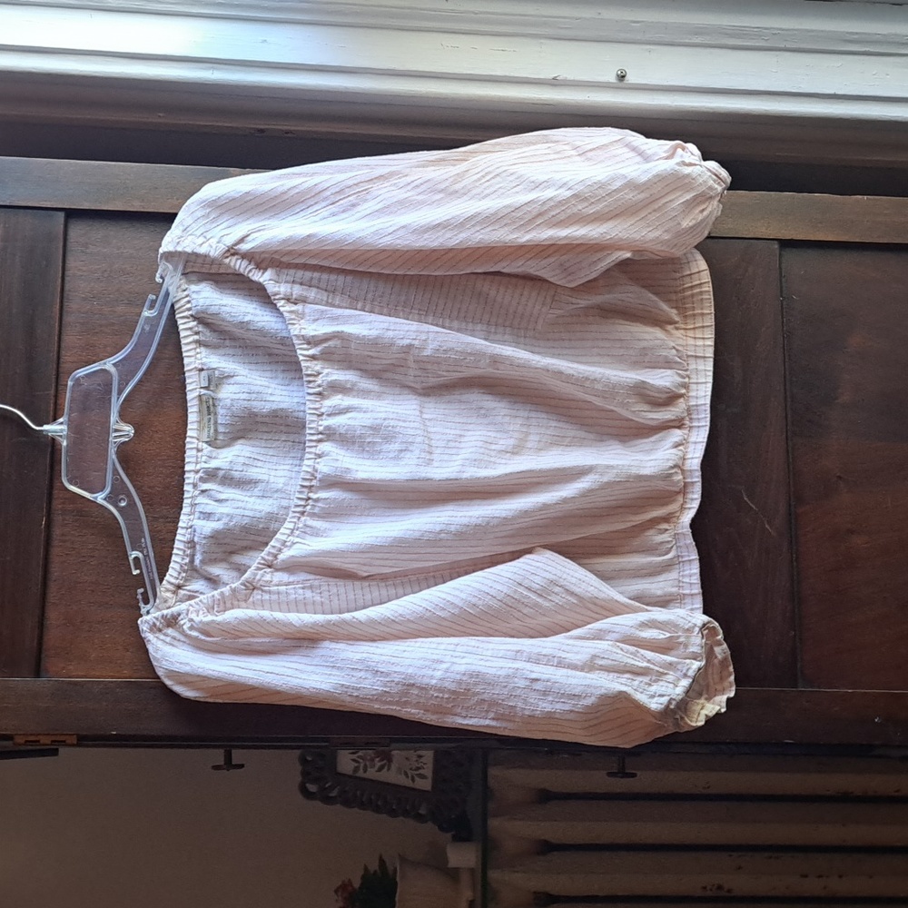 Holding Horses size XS 100% cotton peach and white striped 1/2 blouse